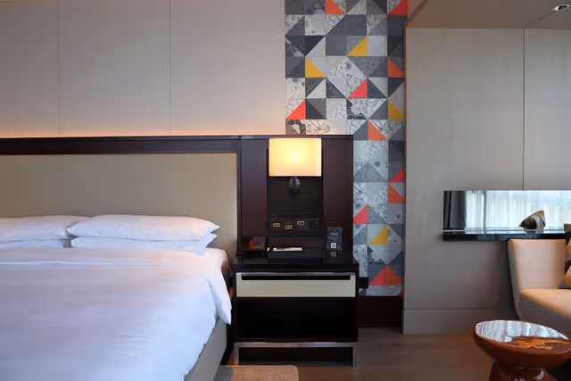 Room, 1 King Bed (Grand)
