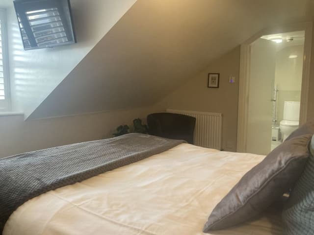 Double Room (Room 11, Charlotte, Third Floor)