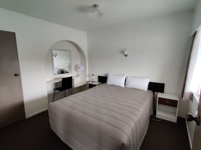 One Bedroom Apartment