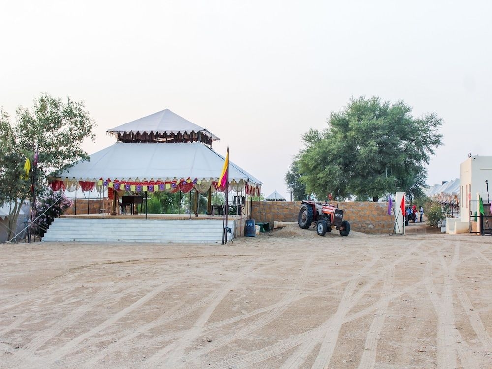 Royal Camps2