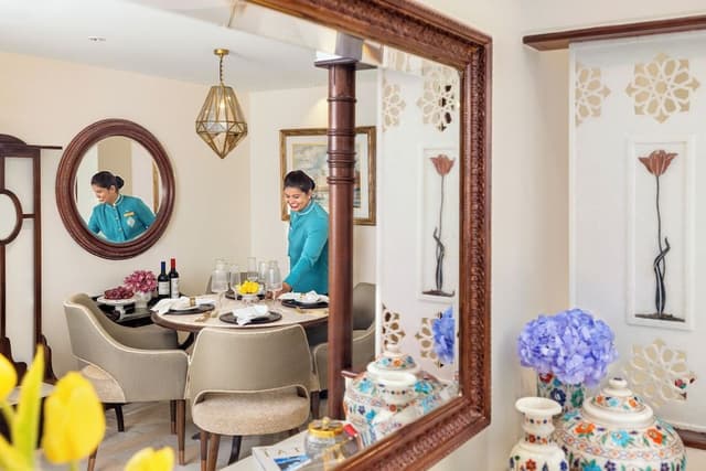 SeleQtions Suite, 1 King Bed (Taj Mahal View)