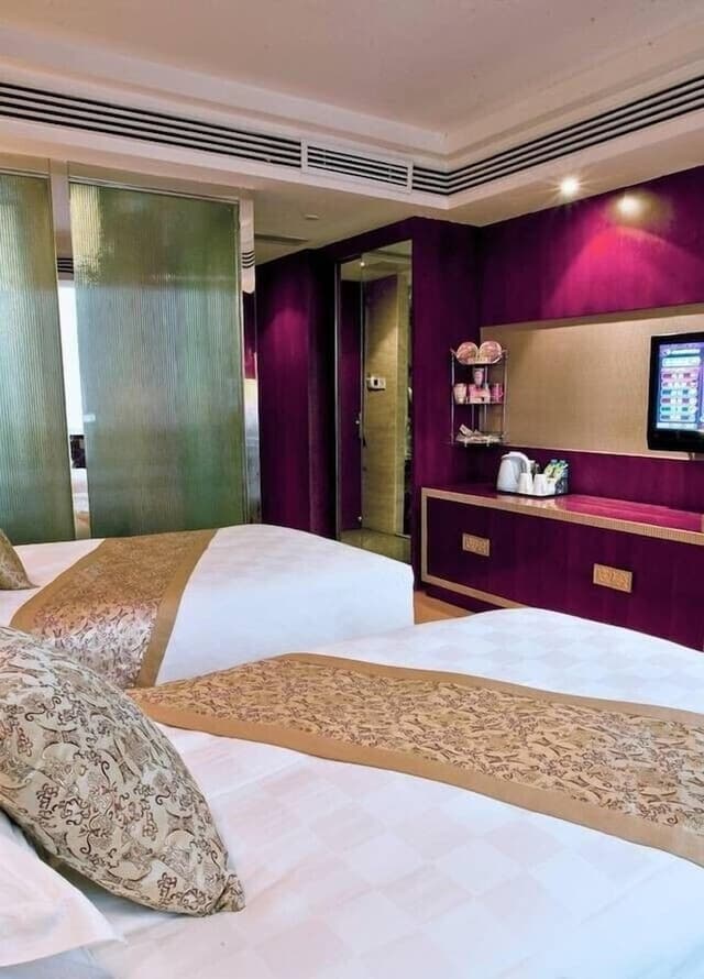 Superior Twin Room