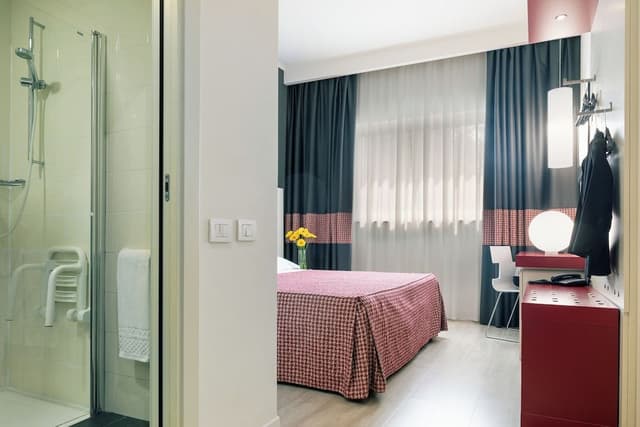 Economy Room
