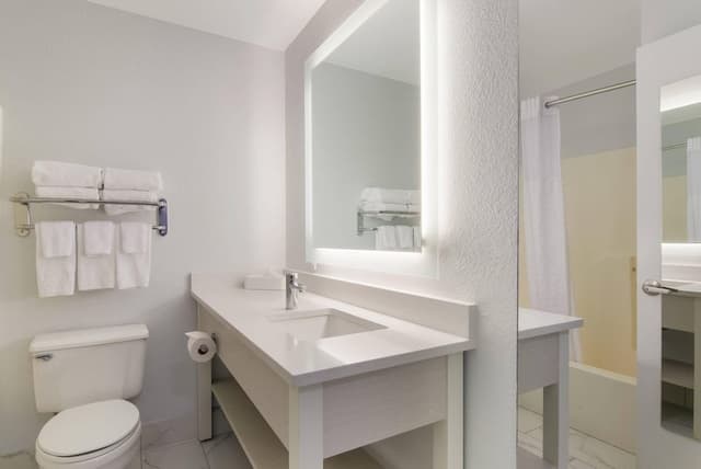 Suite, 2 Double Beds, Non Smoking