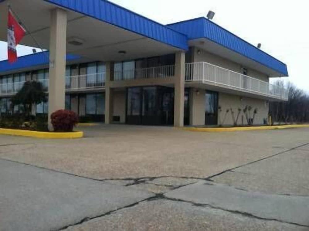 Express Inn West Memphis Express Inn West Memphis