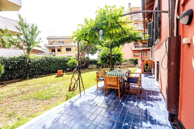 Lovely 2Br House In Beautiful Green Area (Via Ambrogio Traversari 104)