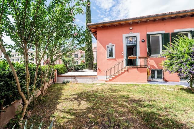 Lovely 2Br House In Beautiful Green Area (Via Ambrogio Traversari 104)