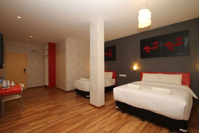 Deluxe Family Room