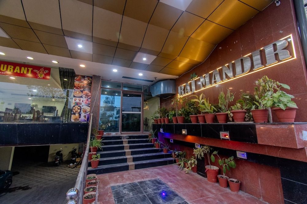 Hotel Raj Mandir3