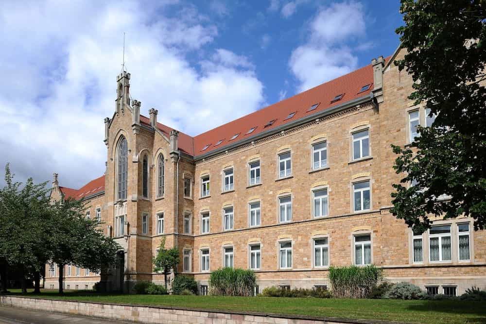 Bildungshaus St. Bernhard - Wohnen und Tagen Bildungshaus St. Bernhard - Wohnen und Tagen