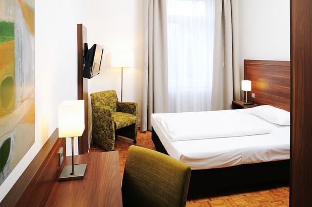Double Room Single Use