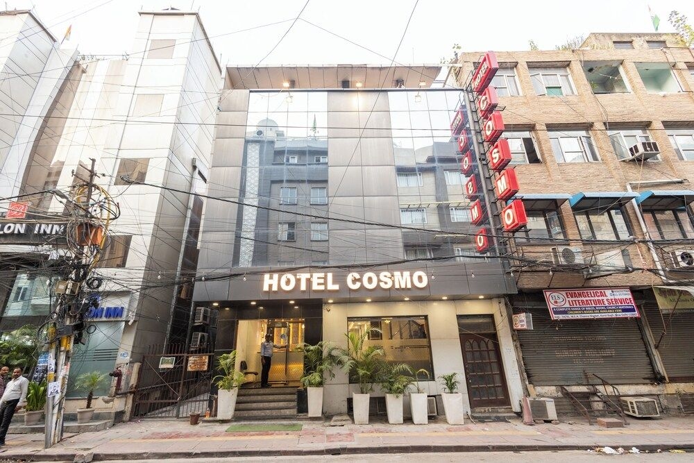 Hotel Cosmo1