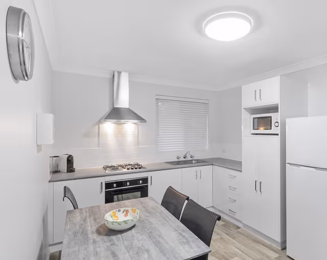 Chalet, 2 Bedrooms, Non Smoking, Kitchen