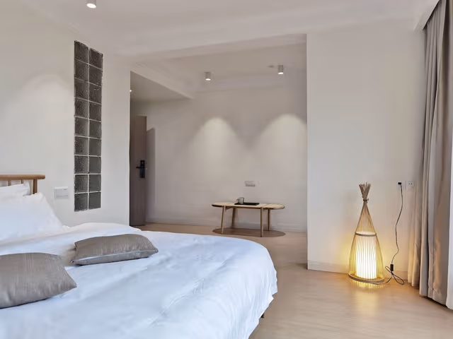 Elite Room, 1 Queen Bed