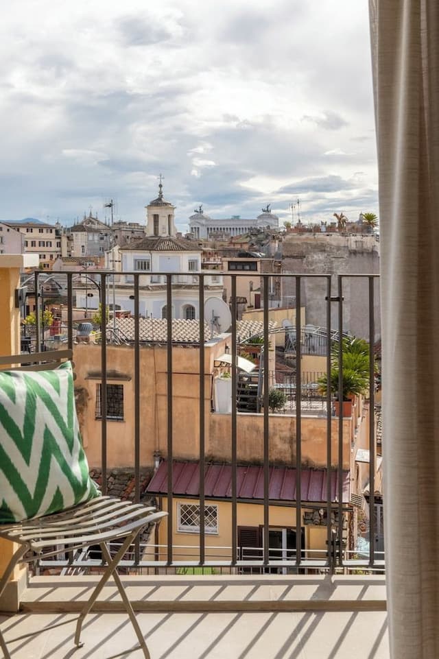Executive Suite, Balcony, City View