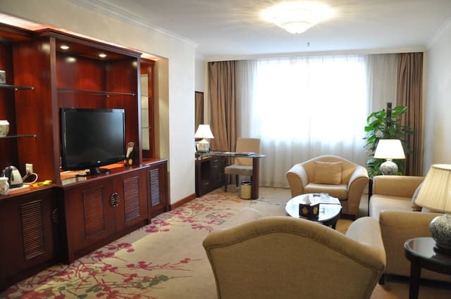 Signature Suite