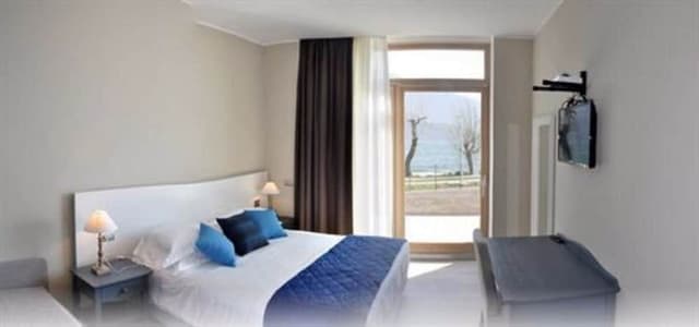 Superior Double or Twin Room, Lake View (Frontale)
