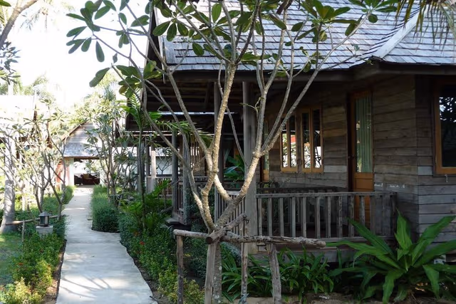 Deluxe Bungalow