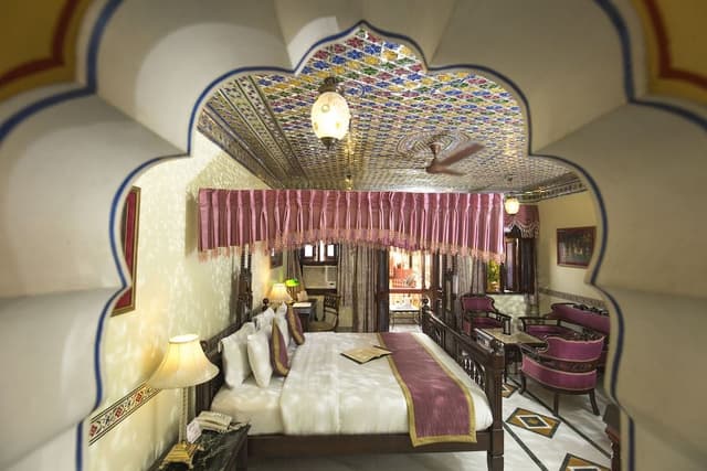 Royal Suite (Train/Bus Station Pickup on Arrival)