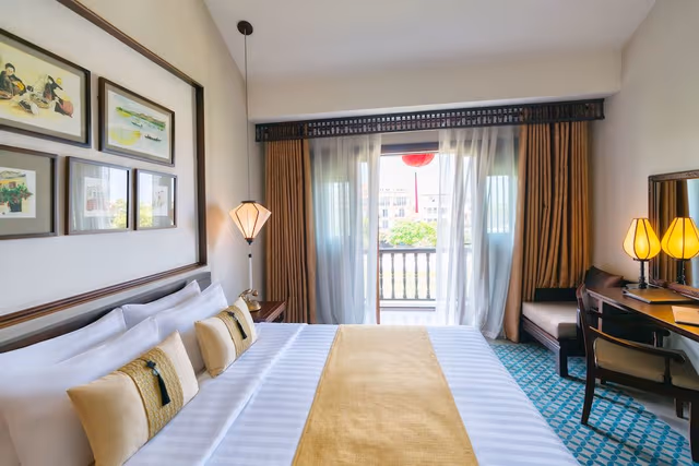 Suite, River View
