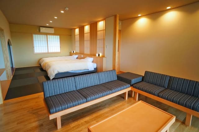 Superior Twin Room with Private Bathroom -(Hinoki)