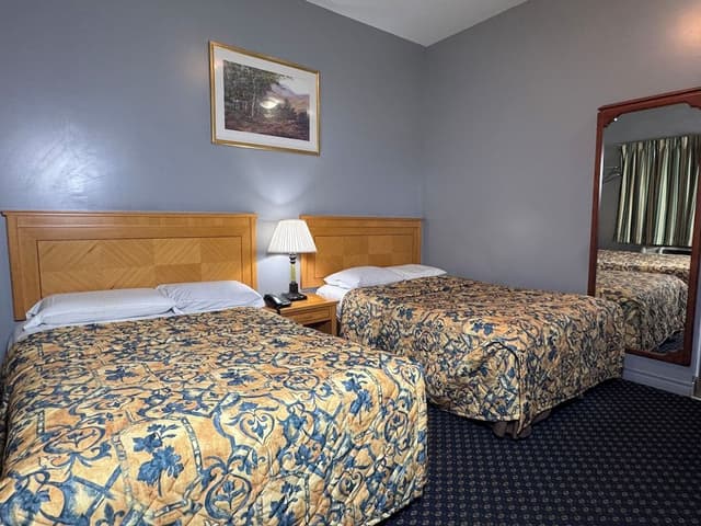 Comfort Room, 2 Queen Beds, Non Smoking