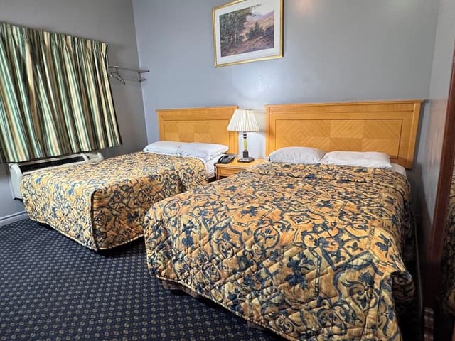 Comfort Room, 2 Queen Beds, Non Smoking