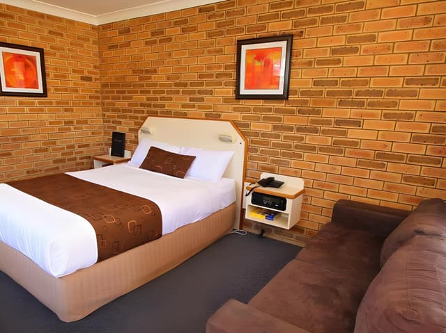 Queen Room