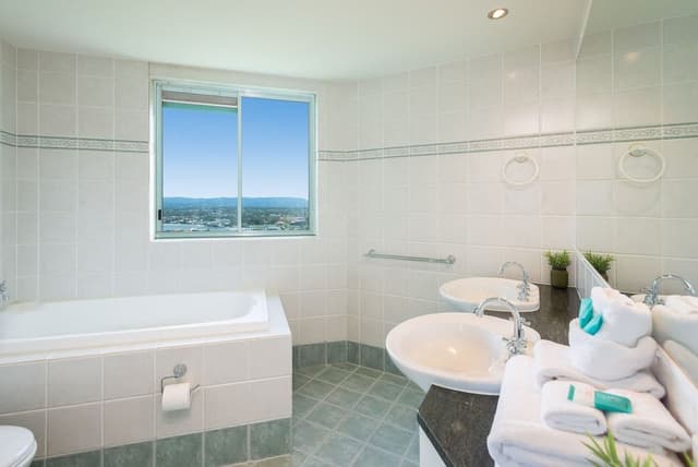 Skyhome 3 Bedroom Sub Penthouse