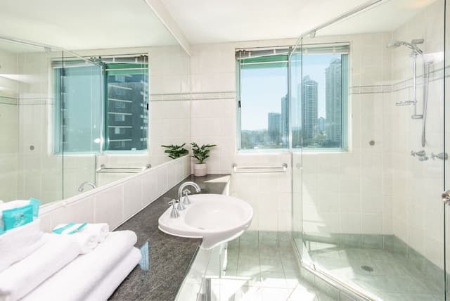 2 Bedrooms Ocean View