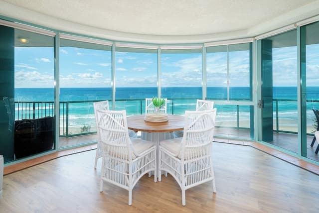 2 Bedrooms Ocean View