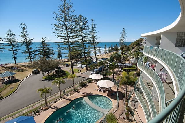 3 Bedroom Ocean View Top Floor Apartment
