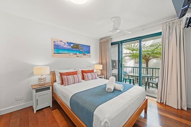 2 Bedroom Ocean View Upper Level Apartment