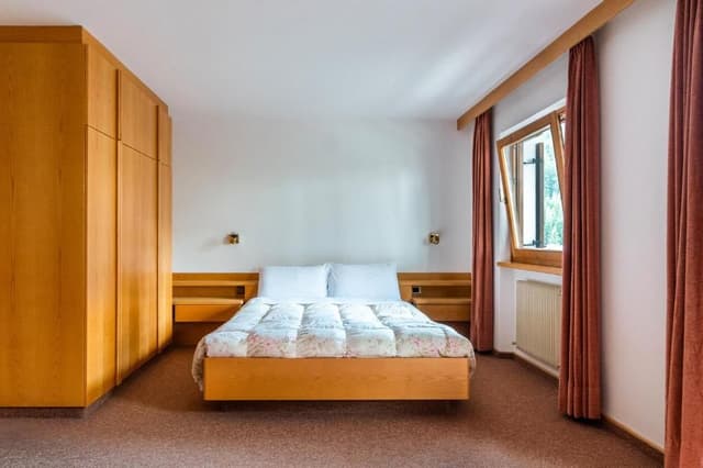 Two-Bedroom Apartment with Balcony (6 Adults)