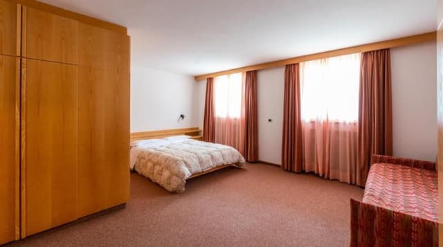 Two-Bedroom Apartment with Balcony (6 Adults)