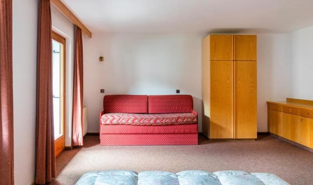 Two-Bedroom Apartment with Balcony (6 Adults)
