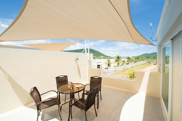 Lotus Poolside Townhouse