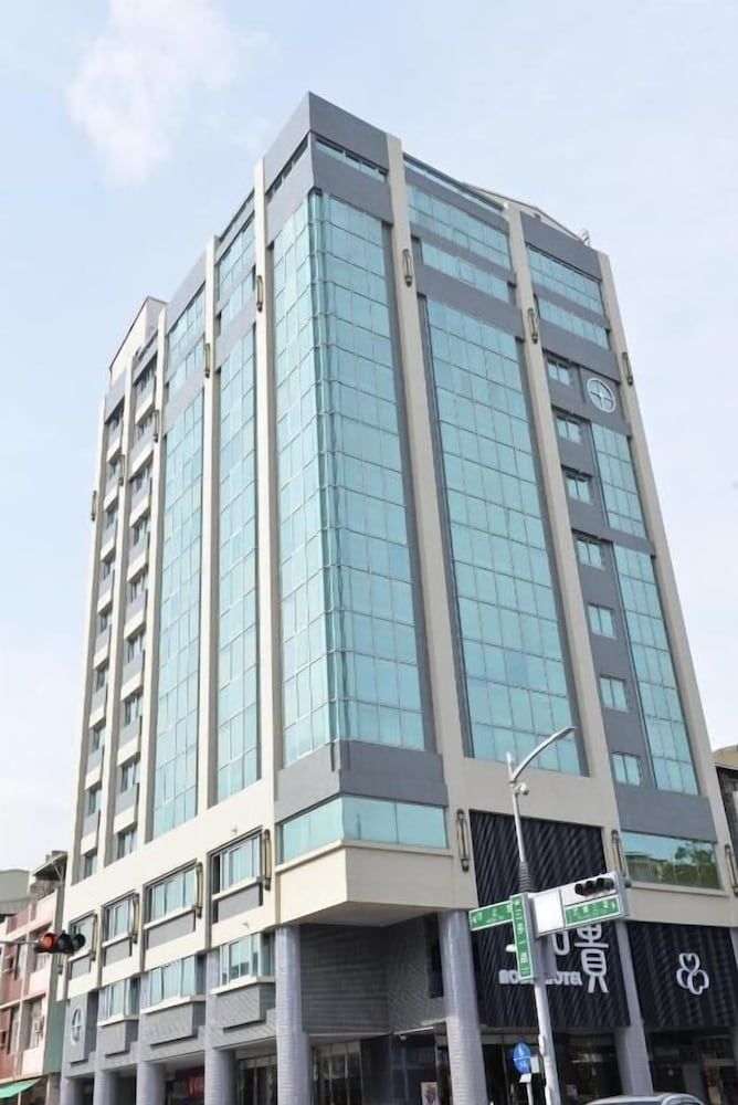 Noble Hotel0