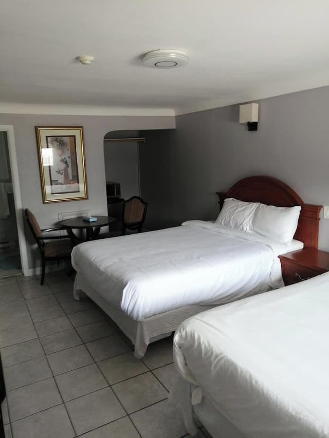 Double Room, 2 Queen Beds