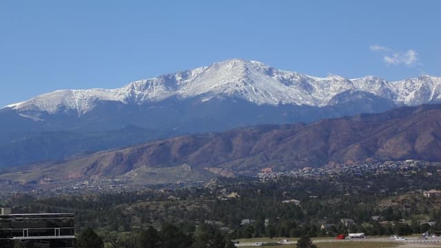 Room, 2 Queen Beds, Mountain View (No Pets)