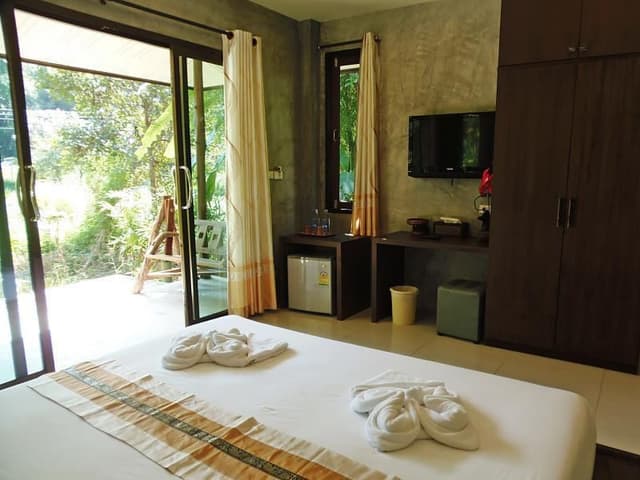 River View 1 King Bed