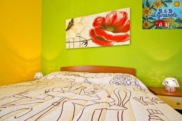 Triple Room (external private bathroom)