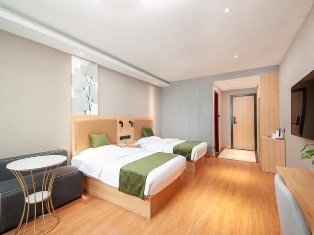 Twin Deluxe Room