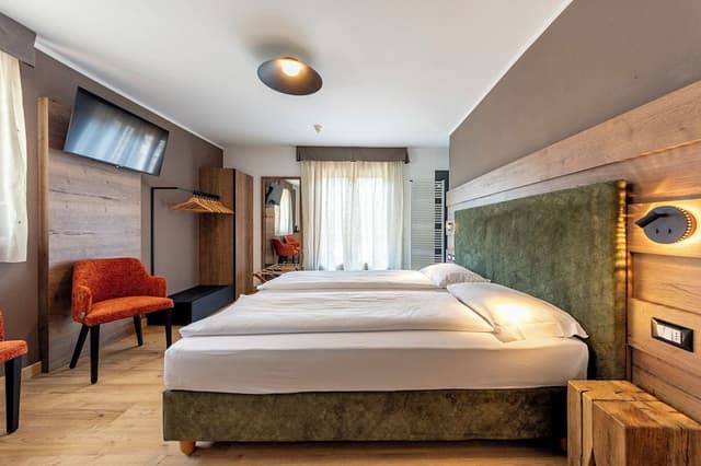 Deluxe Double or Twin Room, Balcony