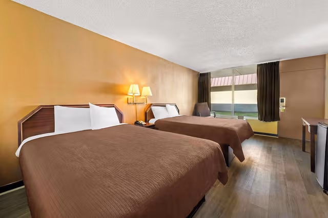 Standard Room, 2 Queen Beds, Smoking