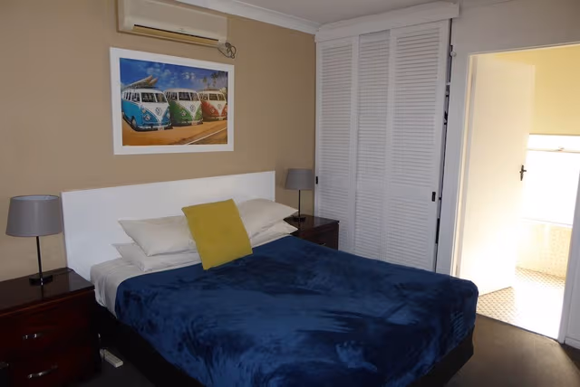 Standard Queen Room
