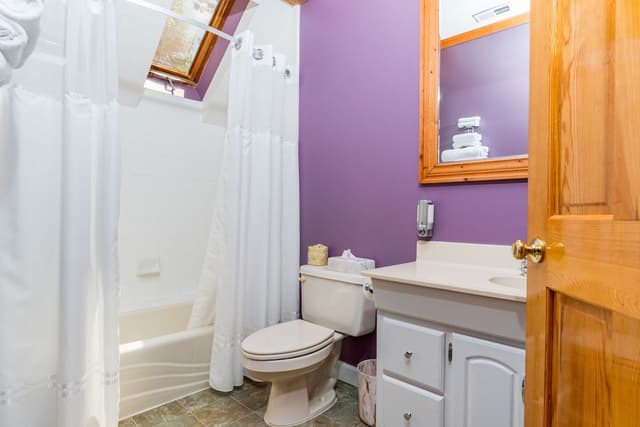 Hummingbird Suite