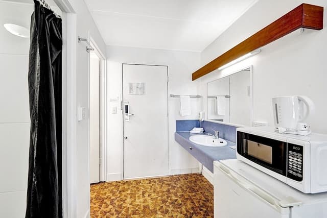 Upstairs Economy Twin Room
