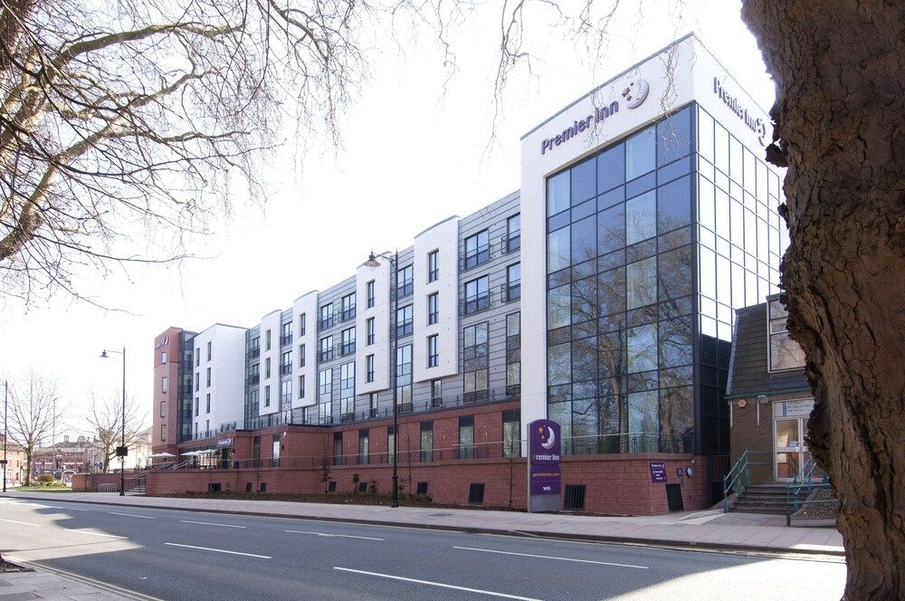 Premier Inn Shrewsbury Town Centre1