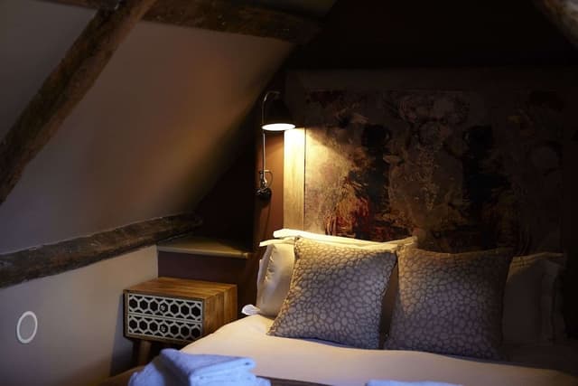 Comfort Room (Small)